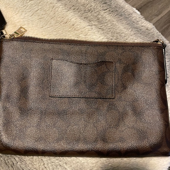 Coach crossbody with separate pouch - Picture 5 of 5
